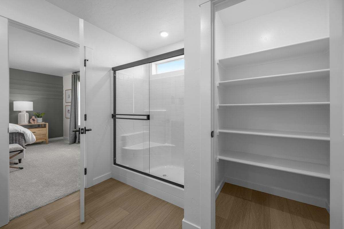 Plan 1910 Modeled - Linen closet at primary bath