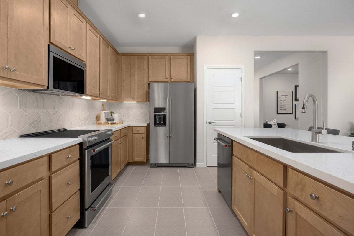 Plan 1934 Modeled - Stainless steel appliances