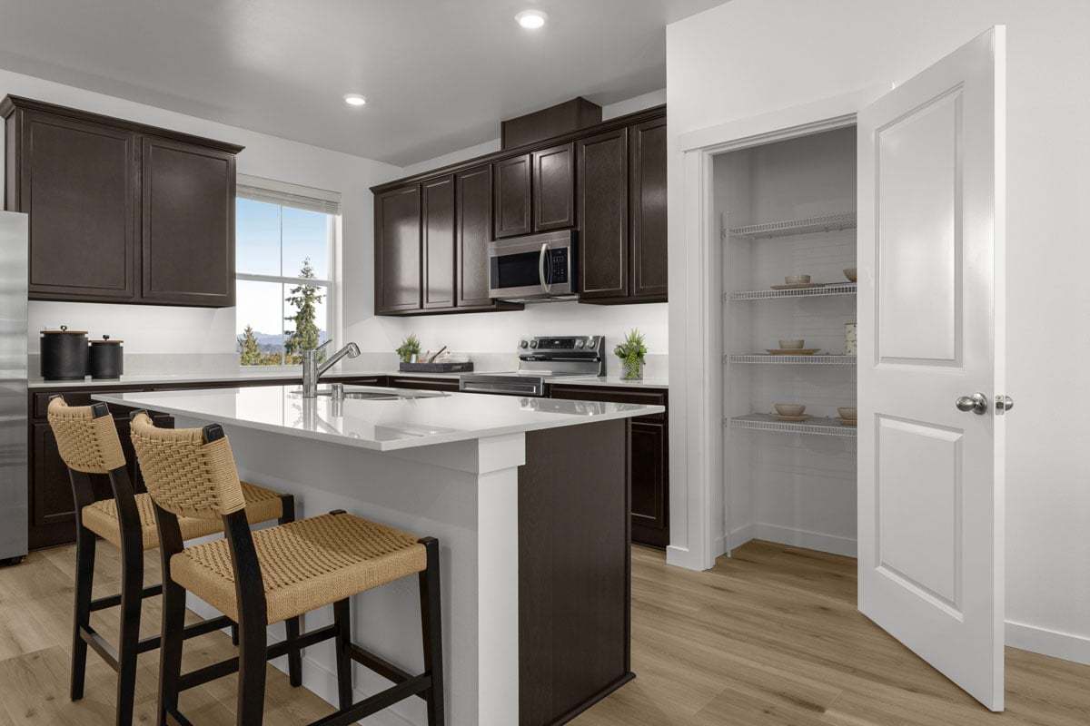 Plan 2202 Modeled - Pantry