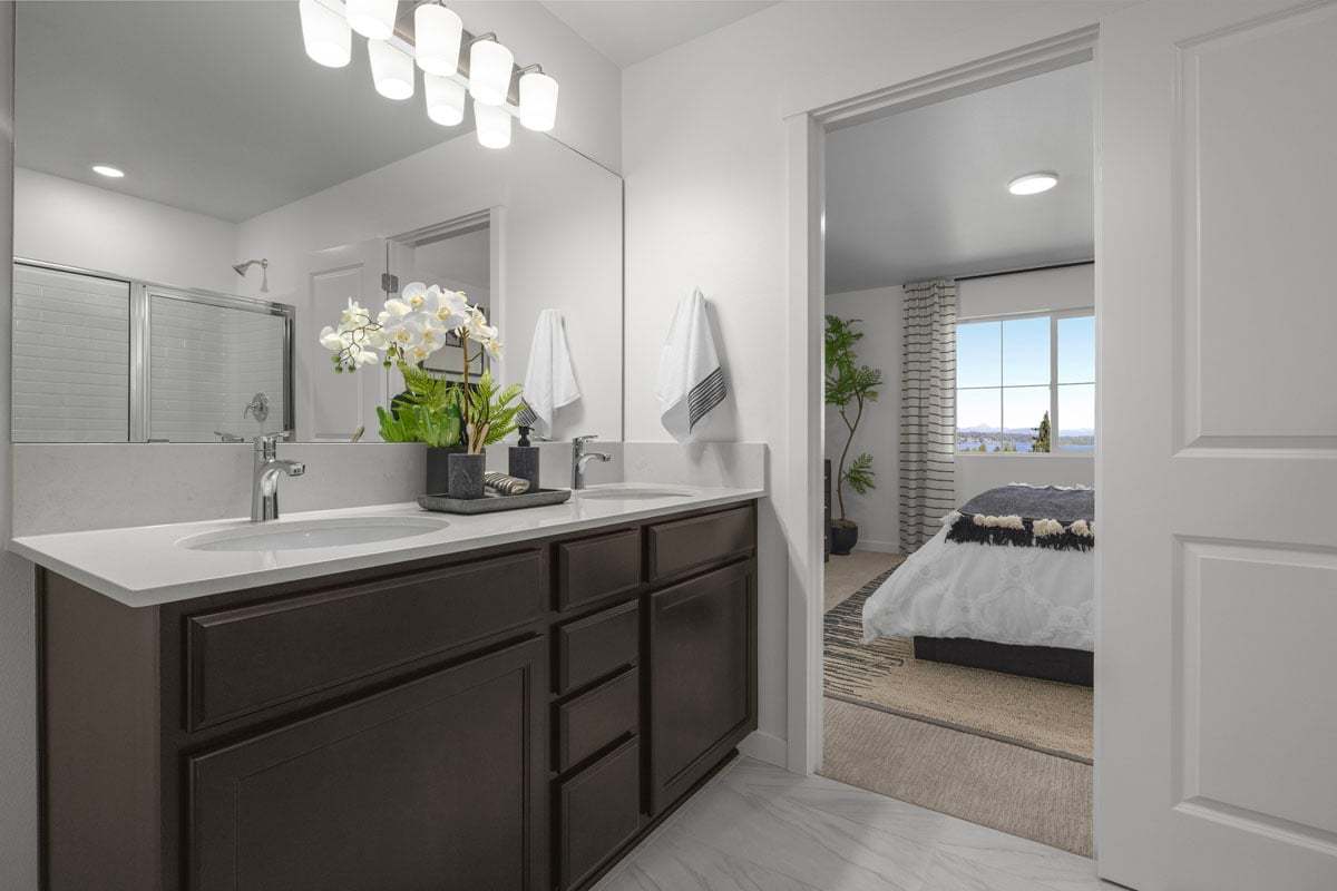 Plan 2202 Modeled - Primary bath
