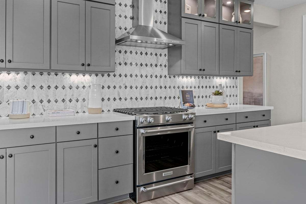 Plan 2150 Modeled - Stainless steel kitchen appliances