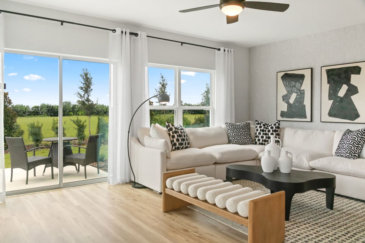 Plan 1685 - Spacious great room