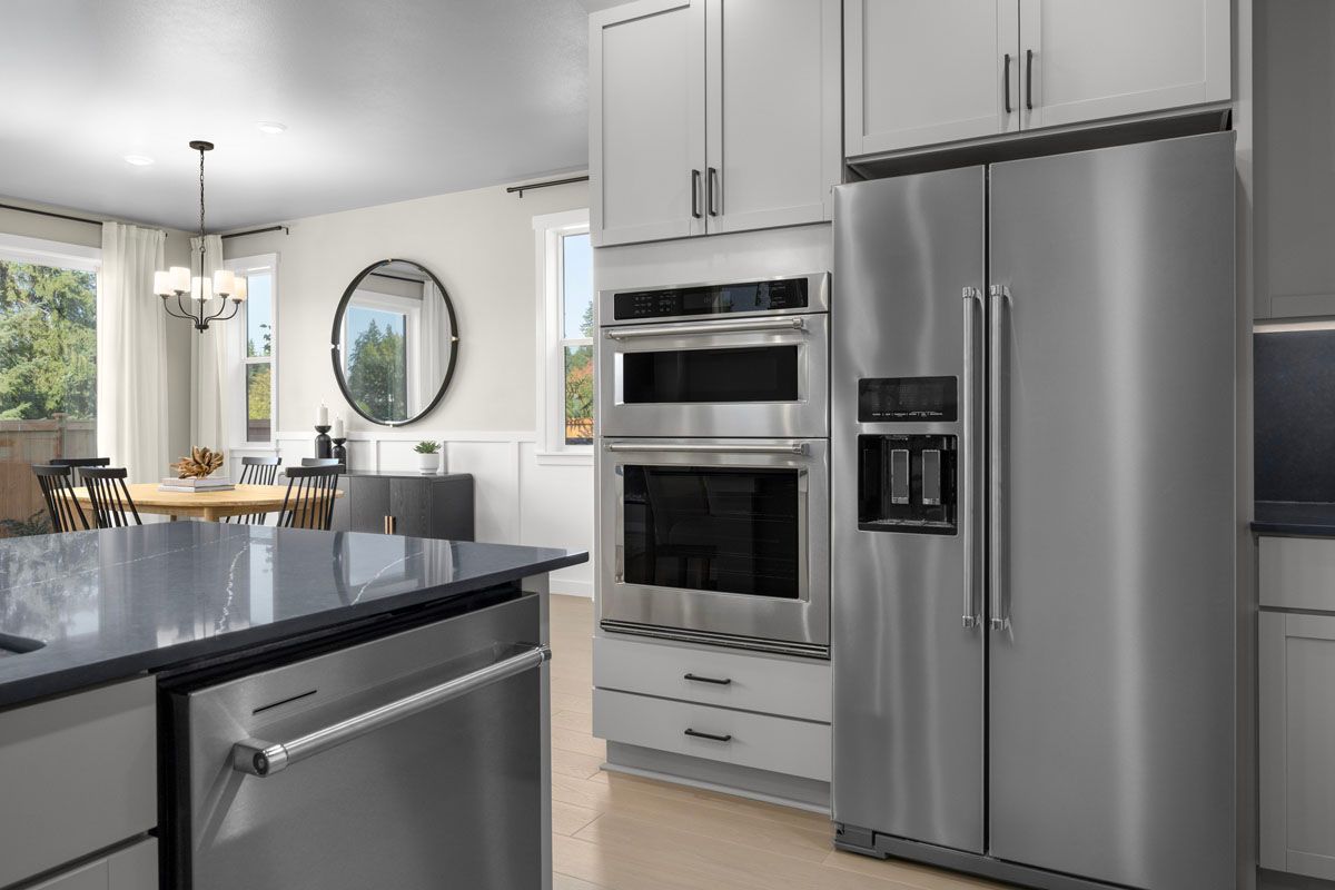 Plan 2330 Modeled - Stainless steel appliances