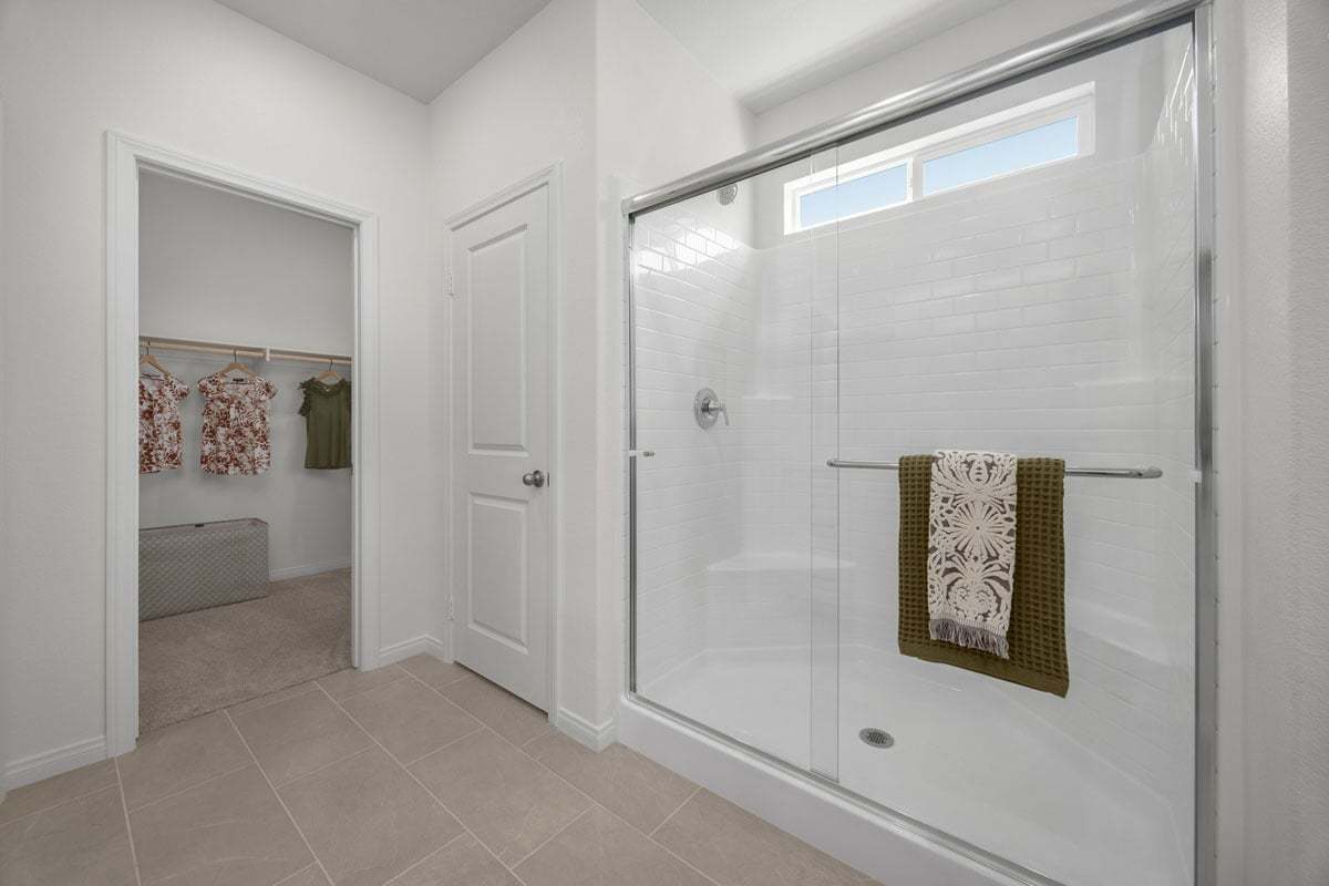 Plan 1742 Modeled - Walk-in shower at primary bath