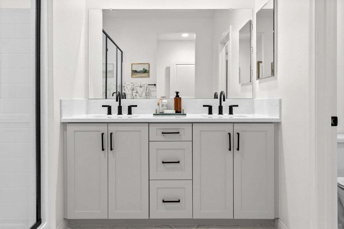 Plan 1448 Modeled - Dual-sink vanity at primary bath