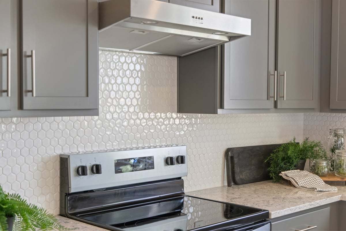 Plan 2107 Modeled - Tile backsplash