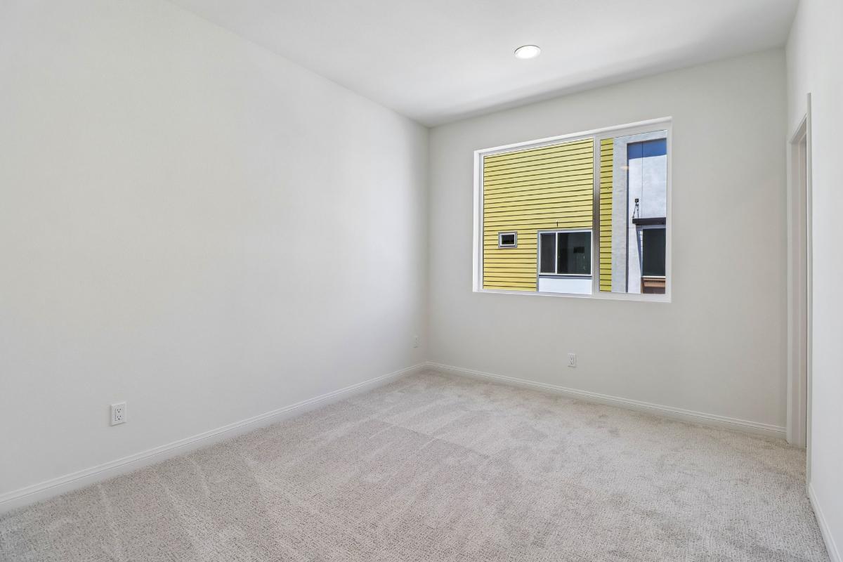 Secondary bedroom