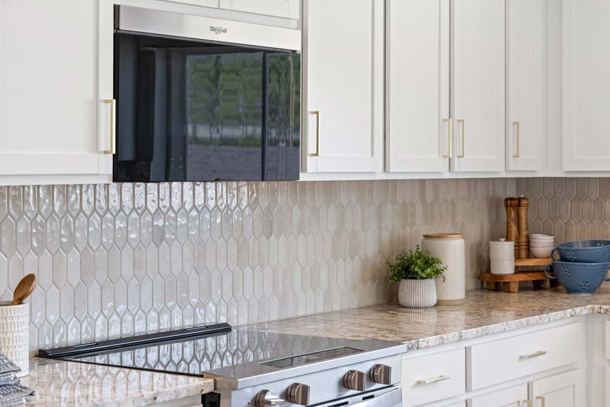 Plan 2342 Modeled - Tile backsplash