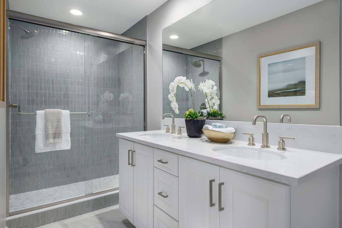 Plan 1688 Modeled - Dual-sink vanity at primary bath