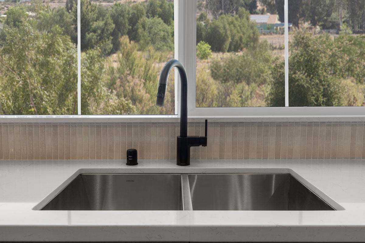 Plan 1739 Modeled - Optional double-basin kitchen sink