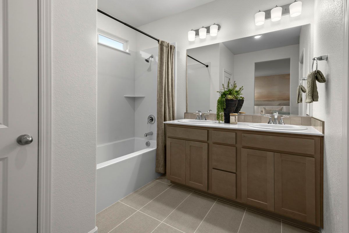 Plan 1865 Modeled - Dual-sink vanity at primary bath