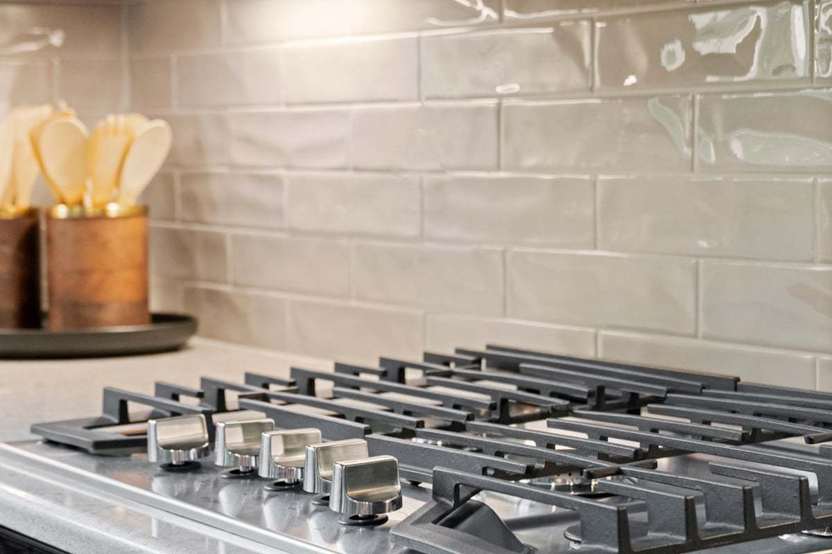Plan 2566 Modeled - Gas range