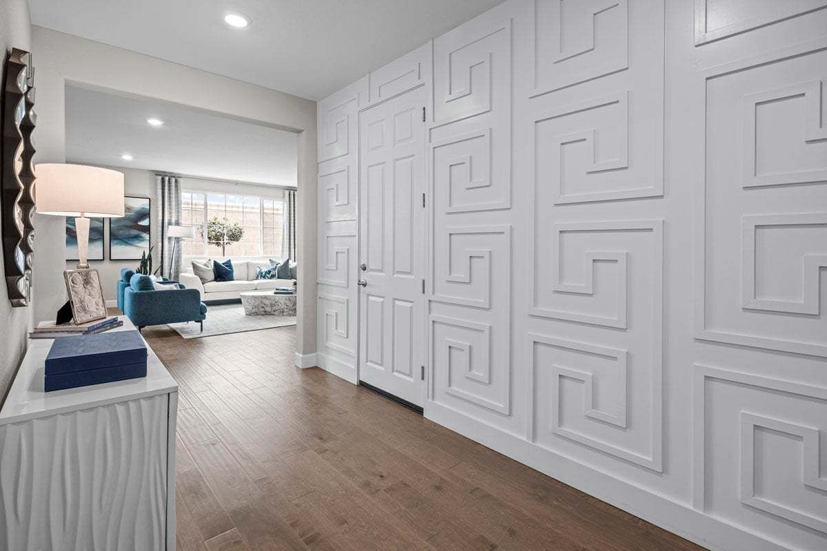 Plan 2161 Modeled - Spacious entry hall