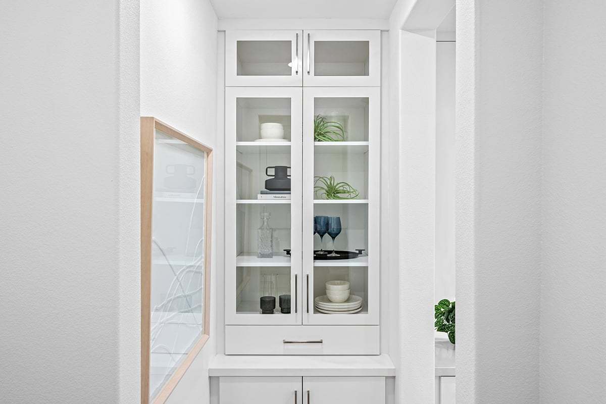 Plan 2089 Modeled - Curio cabinet at butler's pantry