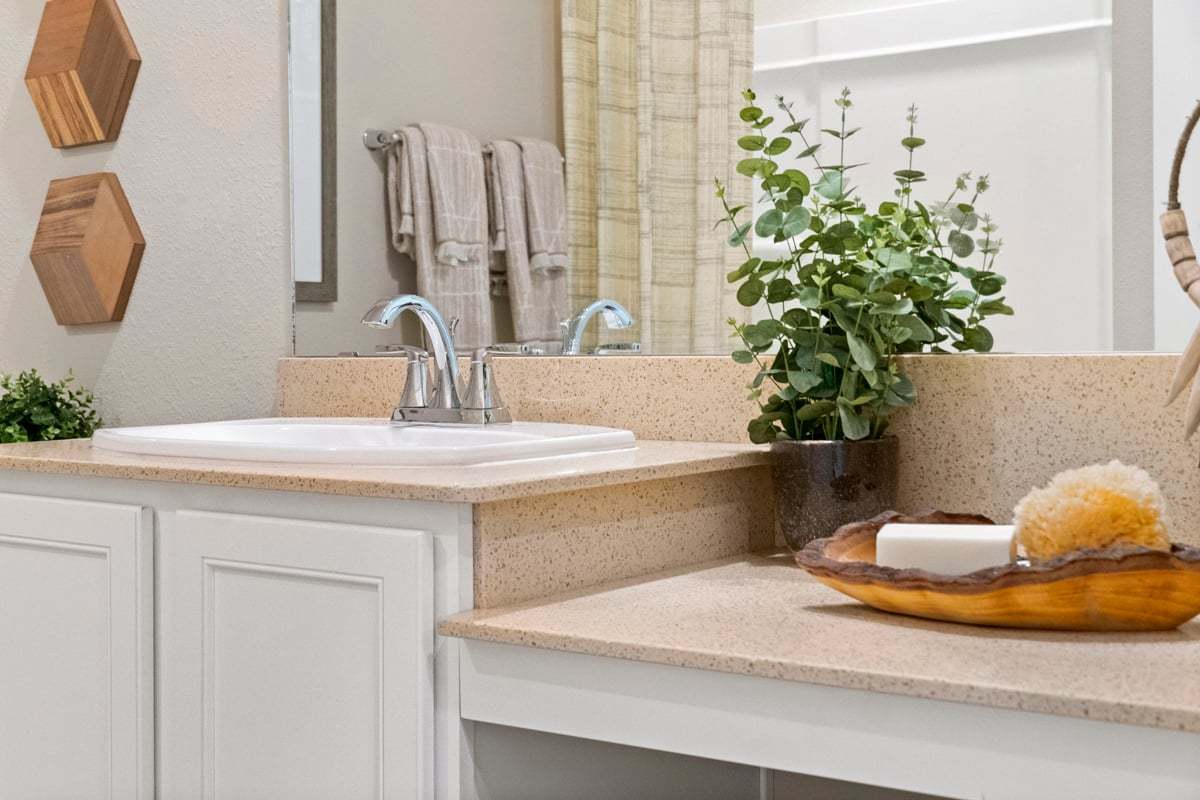 Plan 2003 - Vanity with knee space at secondary bath