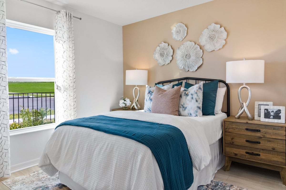 Plan 1989 Modeled - Spacious secondary bedrooms