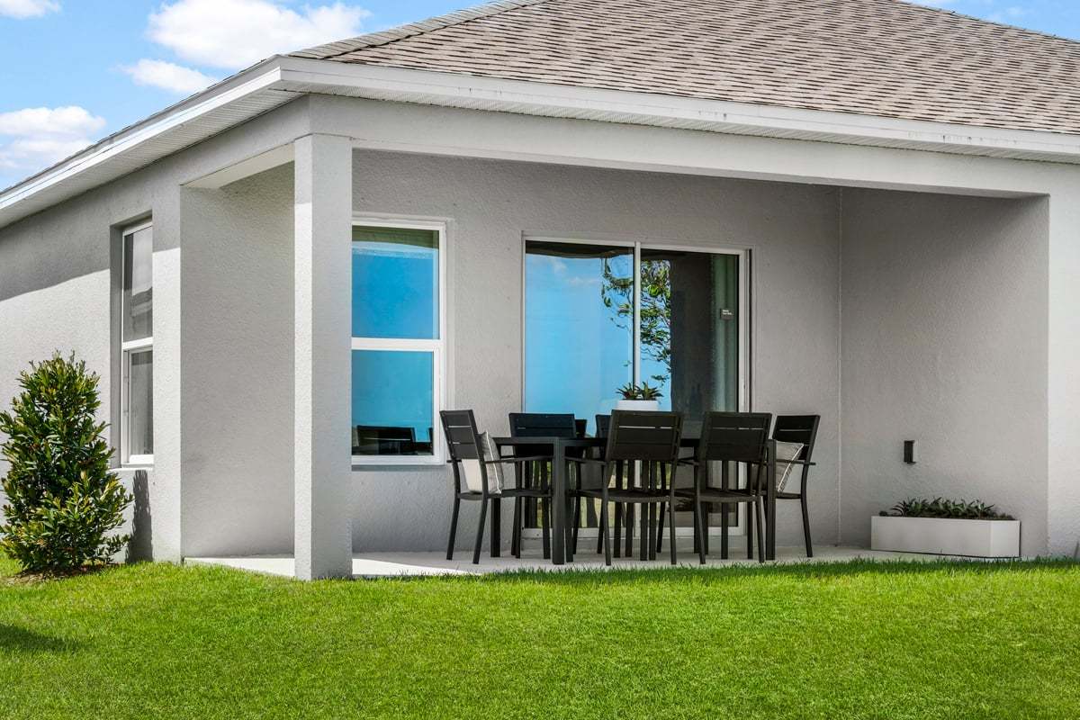 Plan 1989 Modeled - Covered patio
