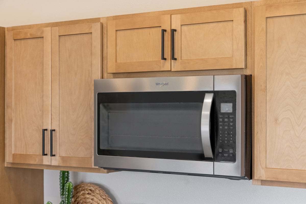 Plan 1541 Modeled - Stainless steel appliances