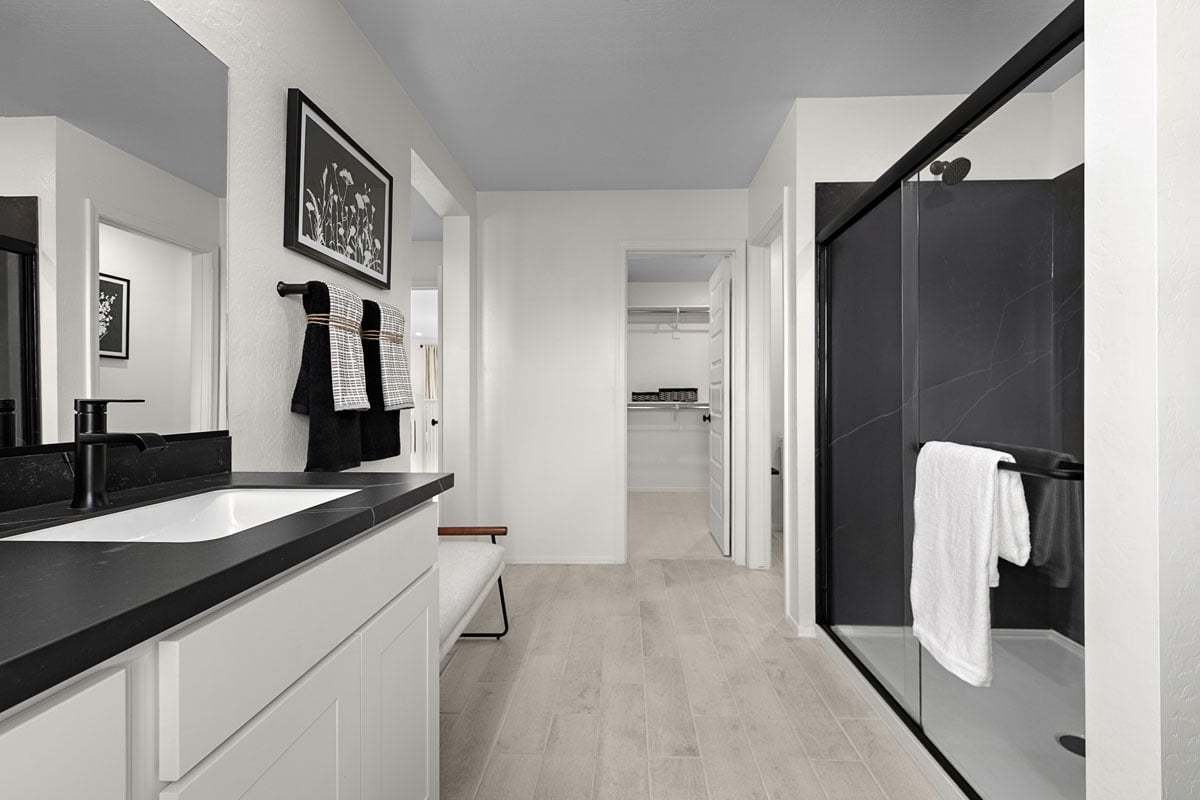 Plan 2373 Modeled - Walk-in shower at primary bath
