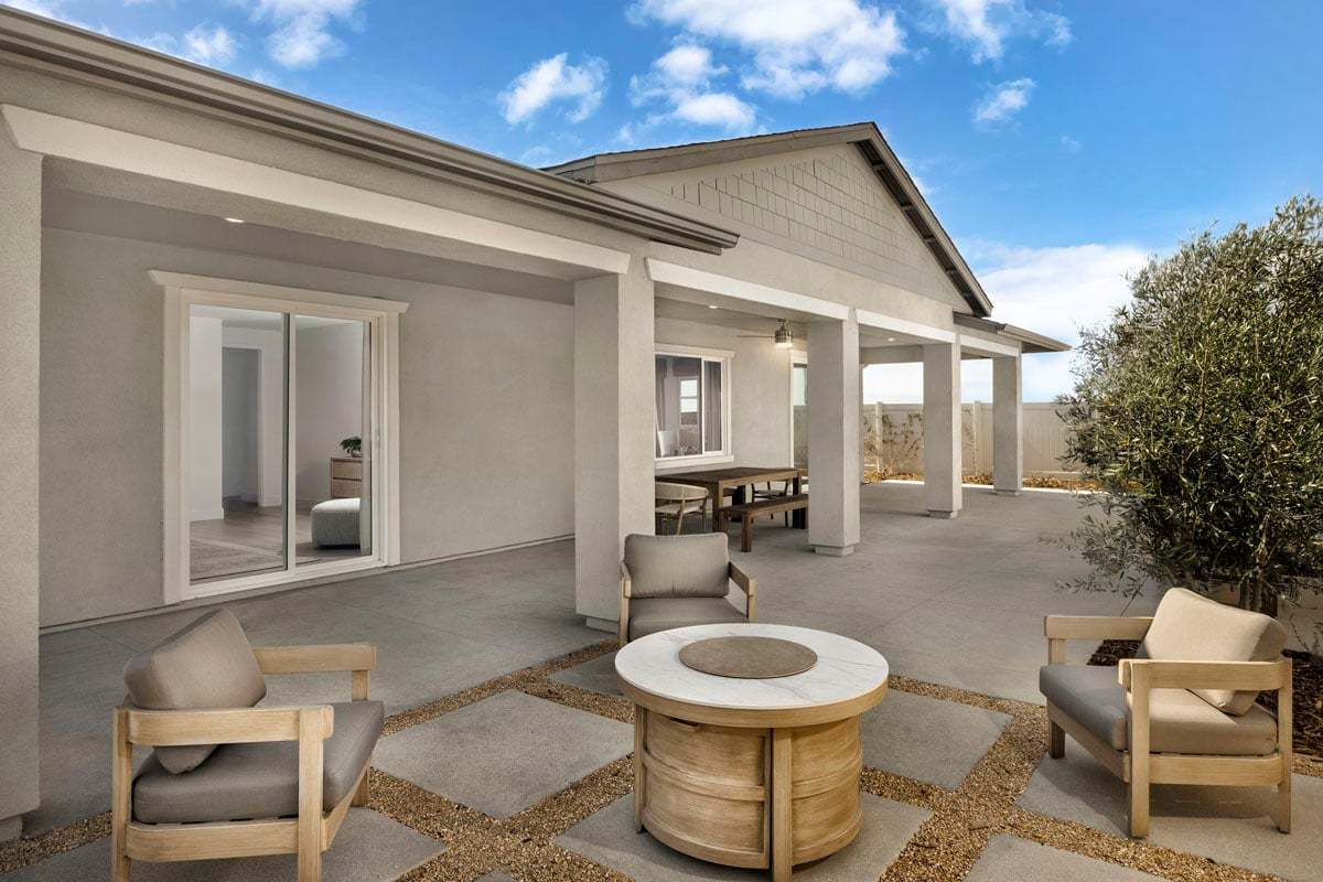 Plan 2758 Modeled - Extended covered back patio