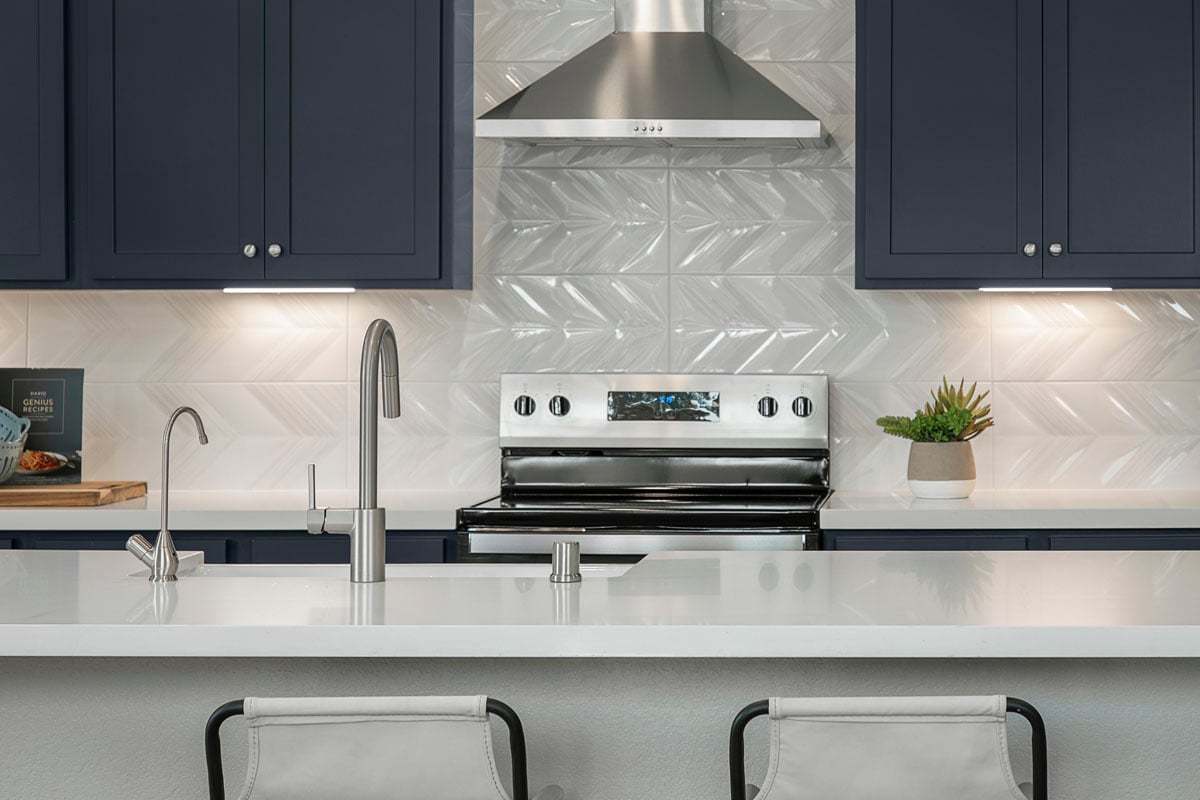 Plan 2621 Modeled - Gas range
