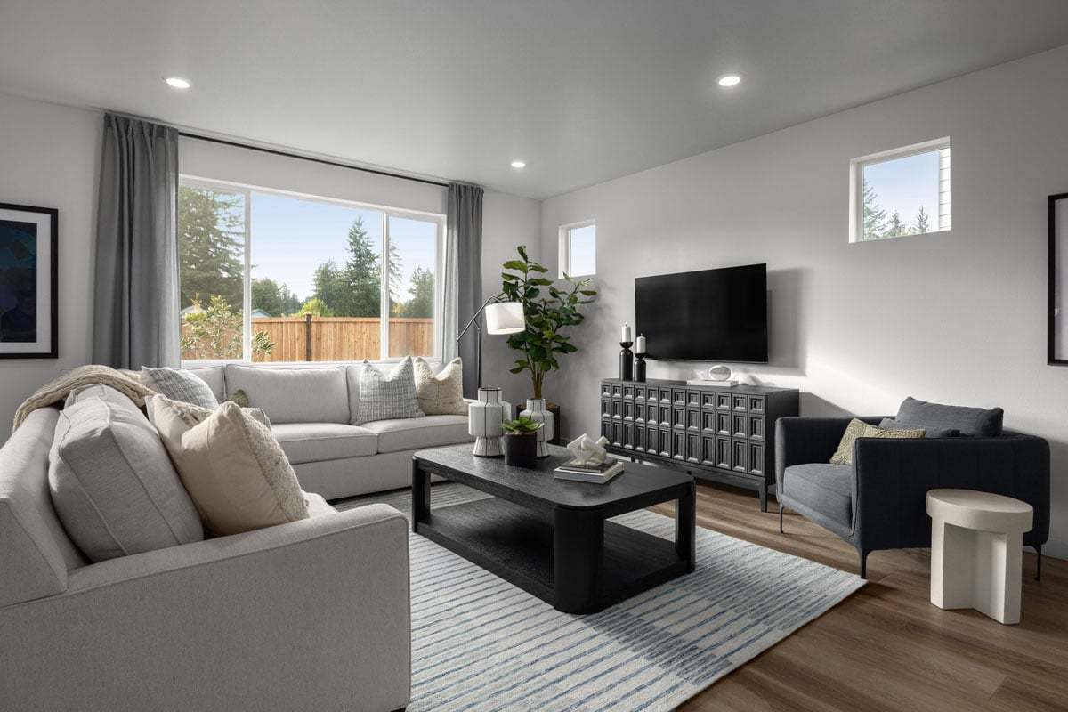 Plan 2330 Modeled - Large windows at great room