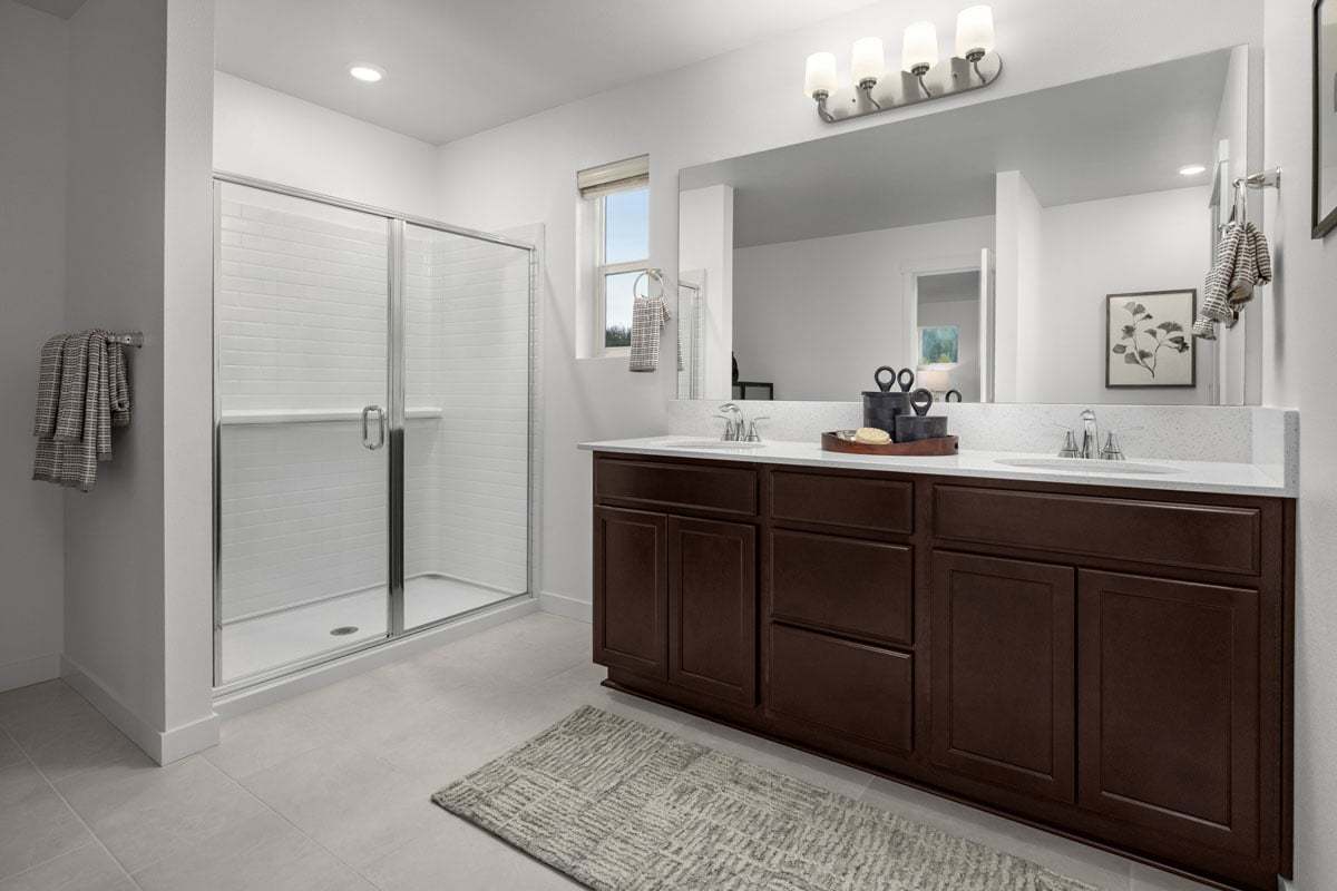 Plan 2330 Modeled - Walk-in shower at primary bath