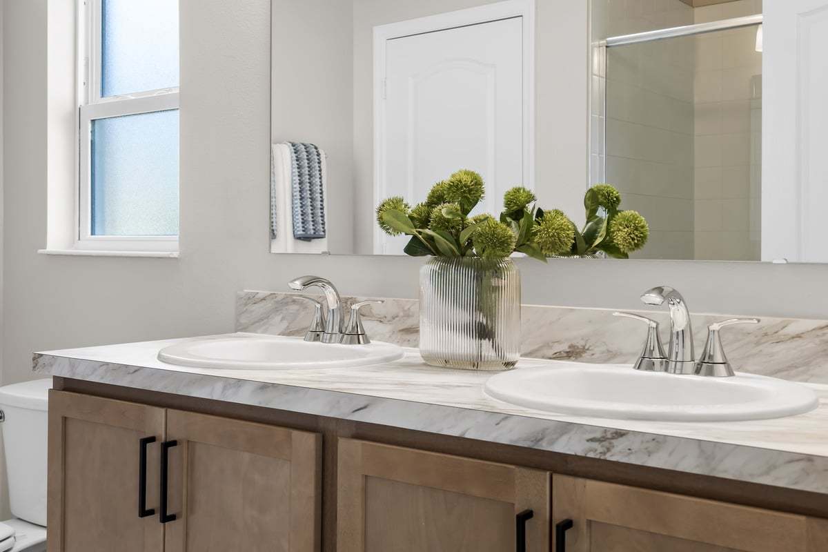 Plan 1511 Modeled - Dual-sink vanity at primary bath