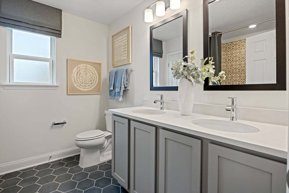 Plan 1638 Modeled - Dual-sink vanity at primary bath