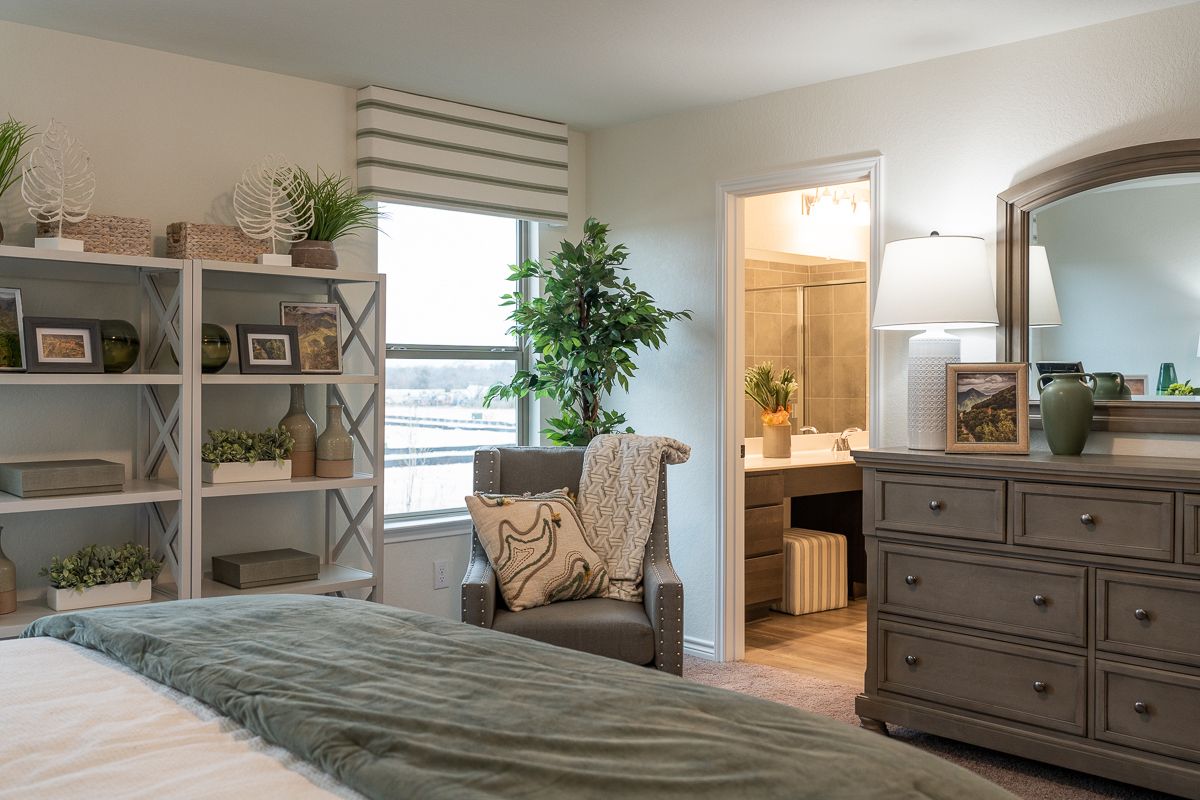 Plan 2100 Modeled - Primary bedroom