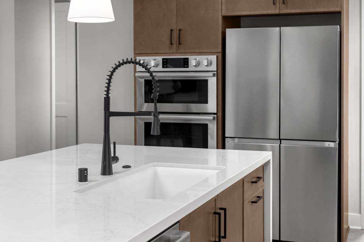 Plan 2638 Modeled - Optional matte white kitchen sink