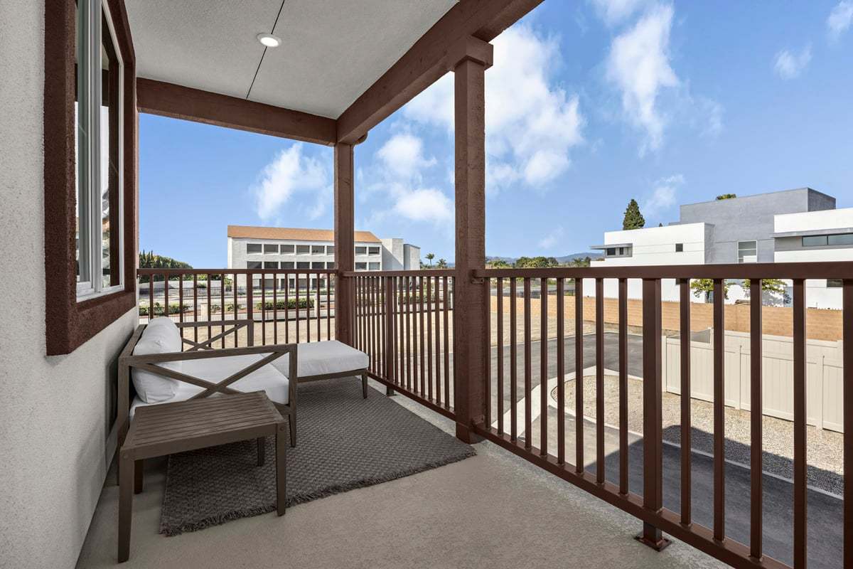 Plan 1698 Modeled - Balcony located outside great room