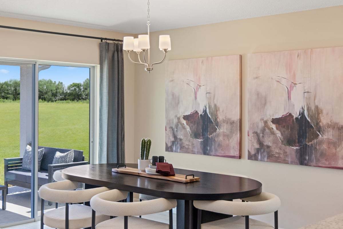 Plan 1707 Modeled - Dining chandelier