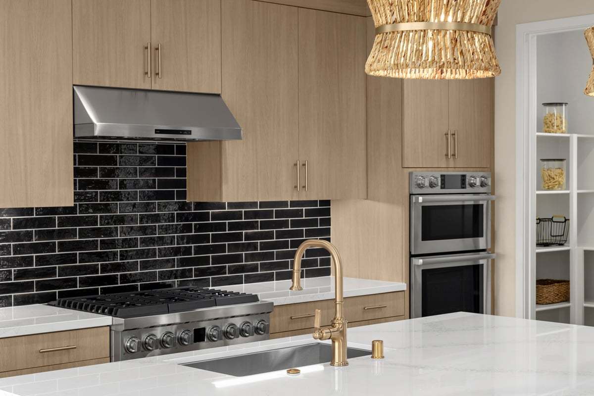 Plan 2661 Modeled - Optional upgraded stainless steel appliances
