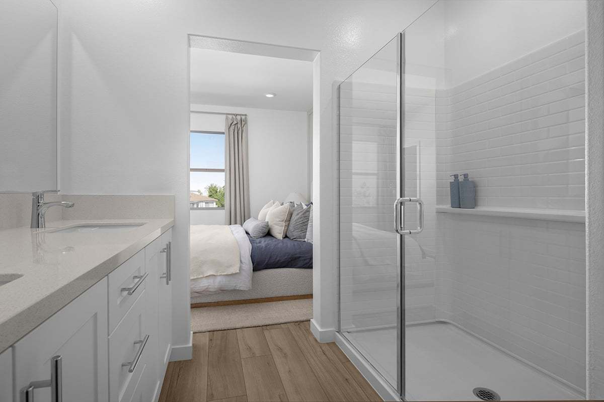 Plan 1529 Modeled - Walk-in shower at primary bath