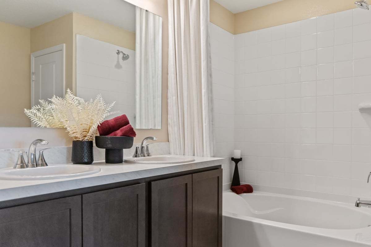 Plan 1707 Modeled - Dual-sink vanity at primary bath