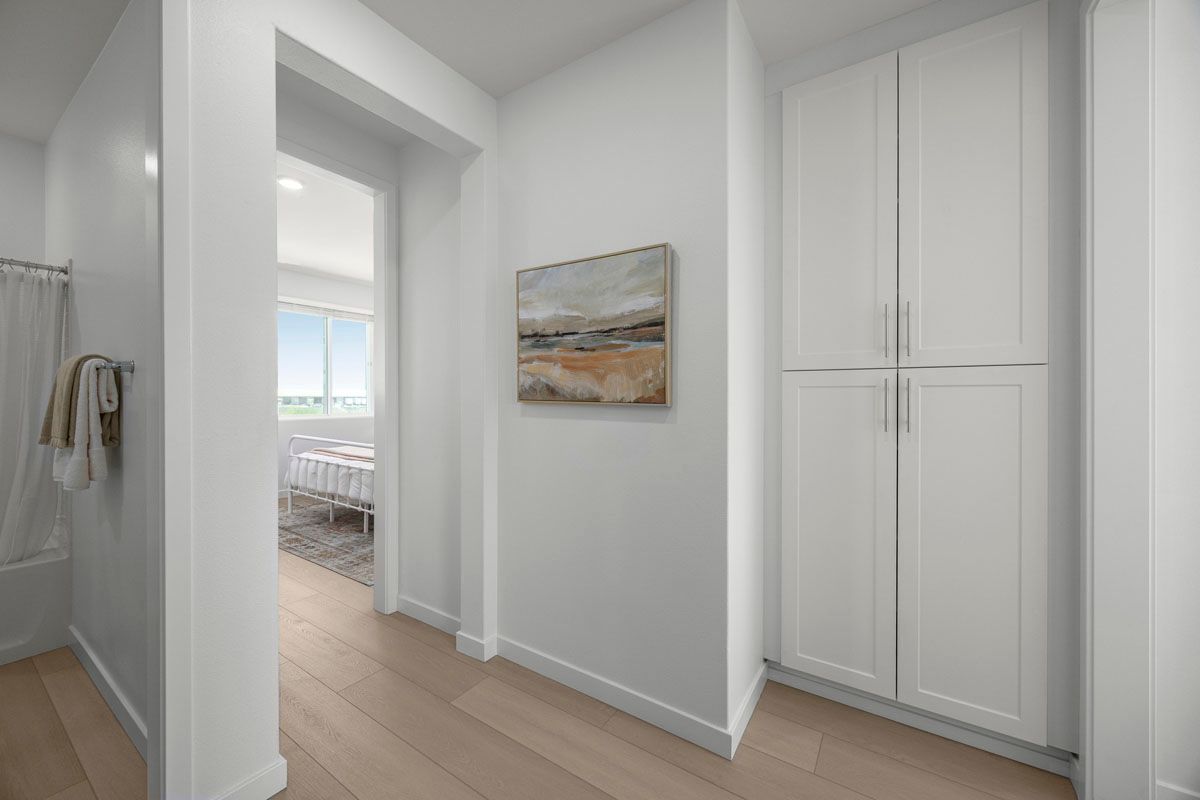 Plan 1680 Modeled - Dedicated linen closet at third floor