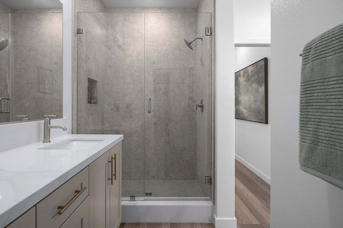 Plan 1718 Modeled - Shower with optional tile surround with niche at primary bath