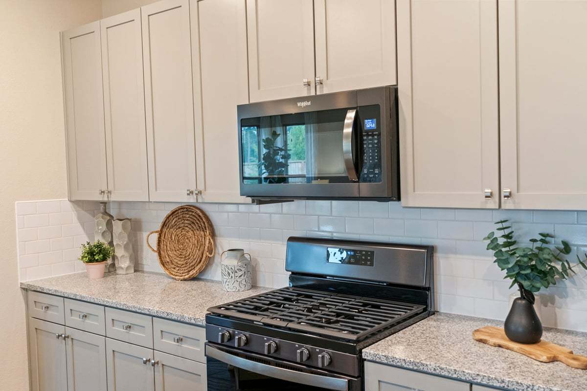 Plan 1042 - Granite kitchen countertops