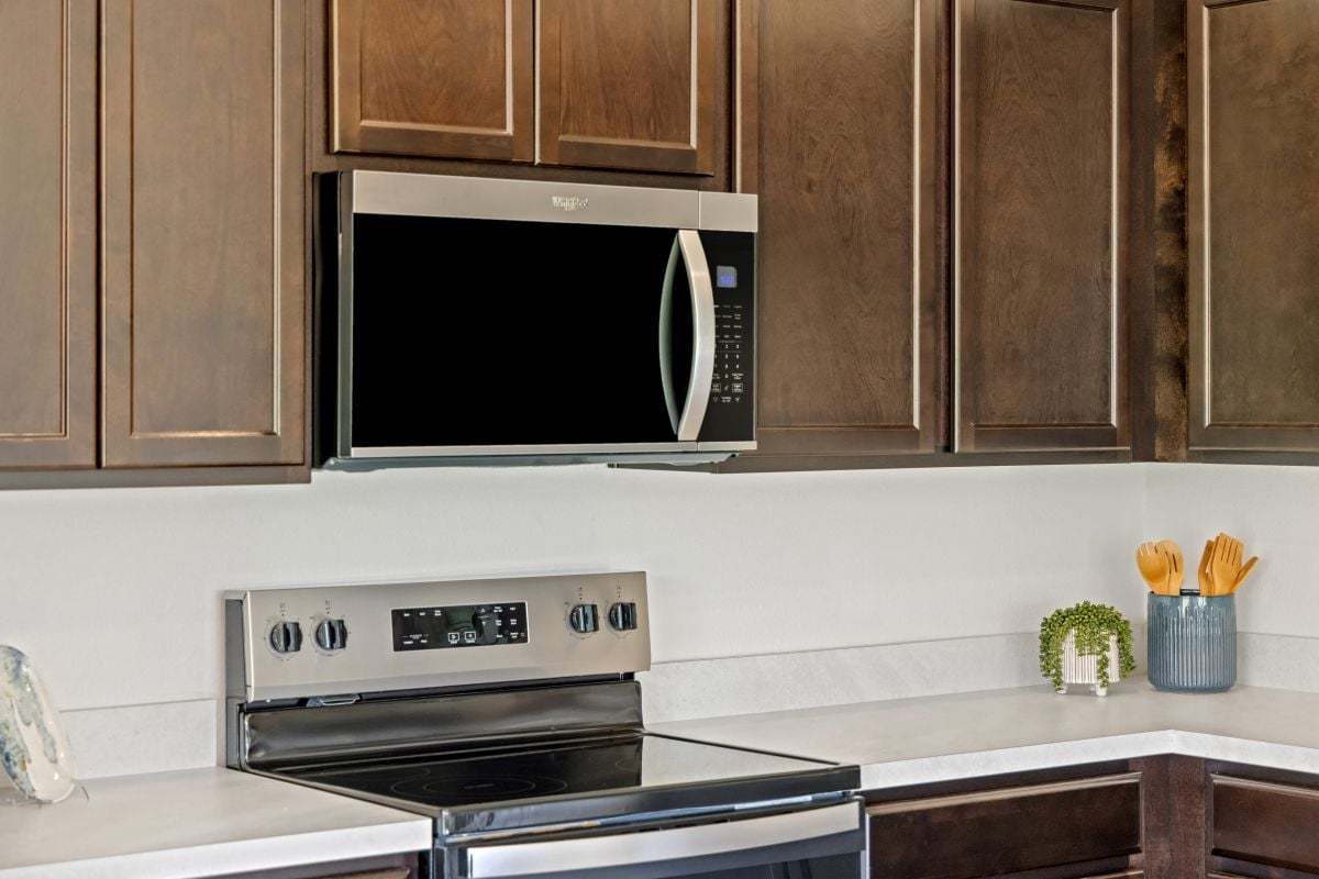 Plan 1317 Modeled - Stainless steel appliances