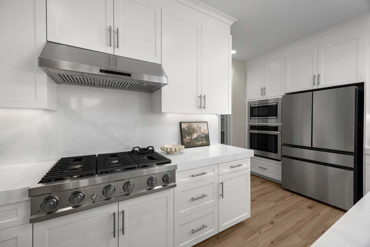 Plan 2697 Modeled - Stainless steel appliances