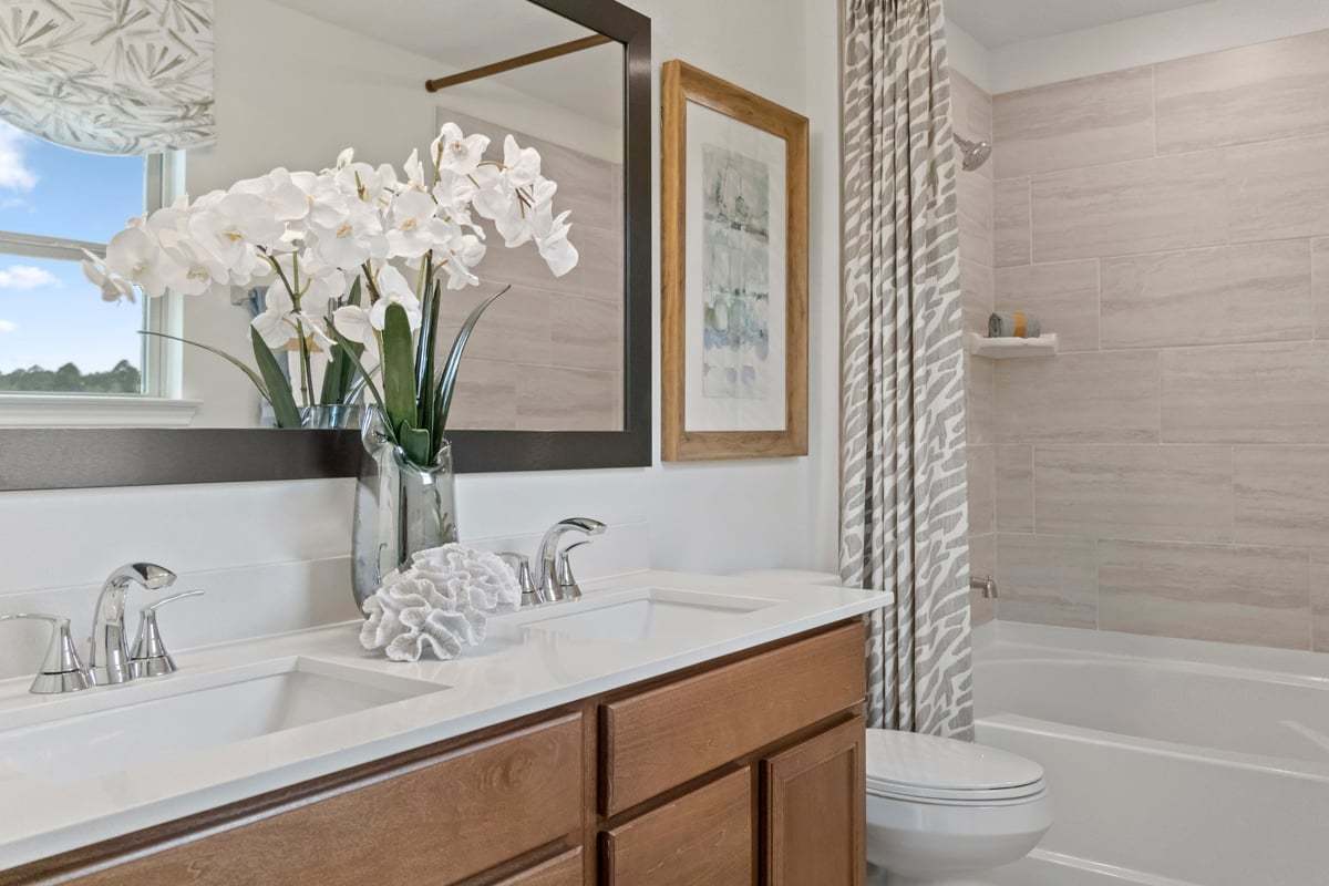 Plan 1360 - Dual-sink vanity at primary bath