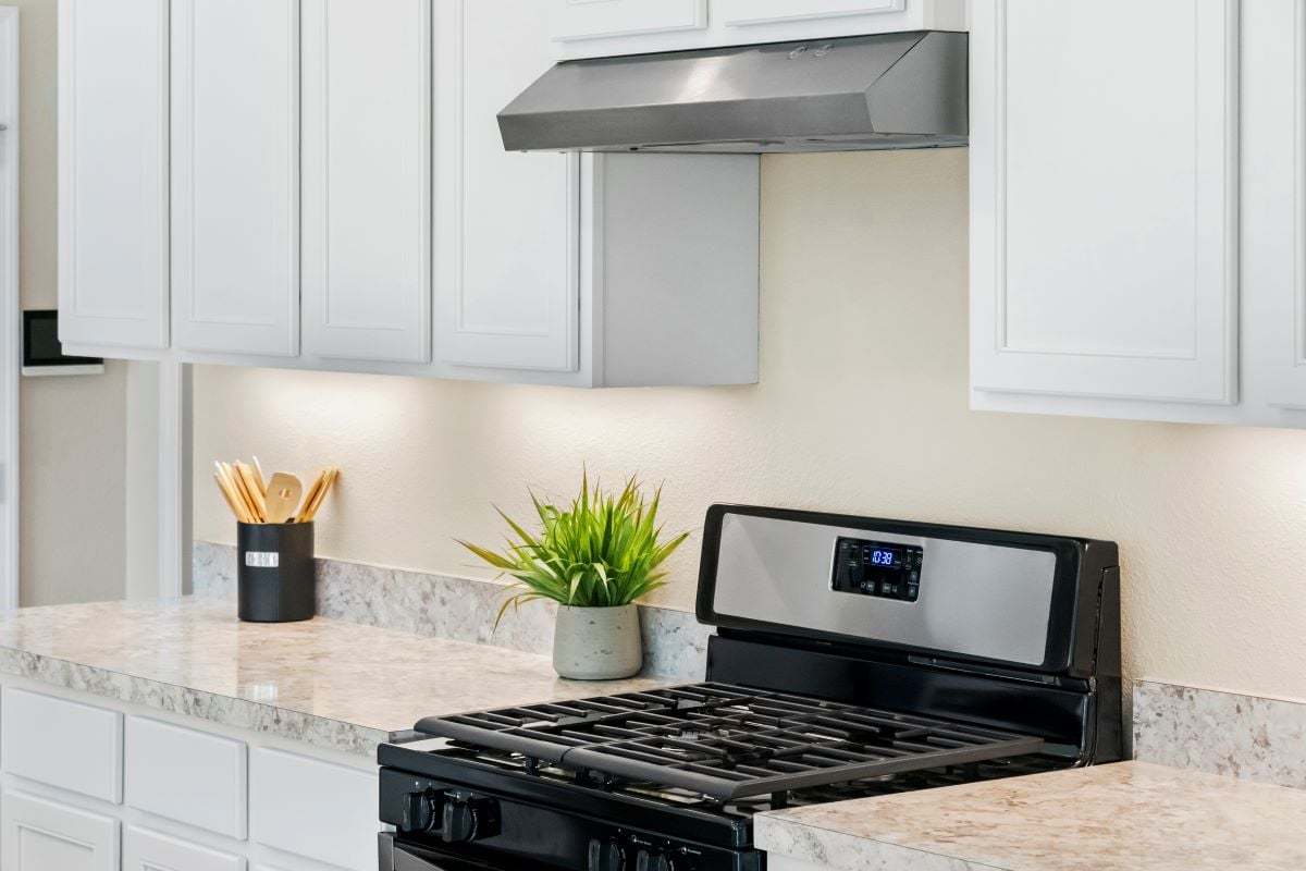 Plan 1618 Modeled - Stainless steel appliances