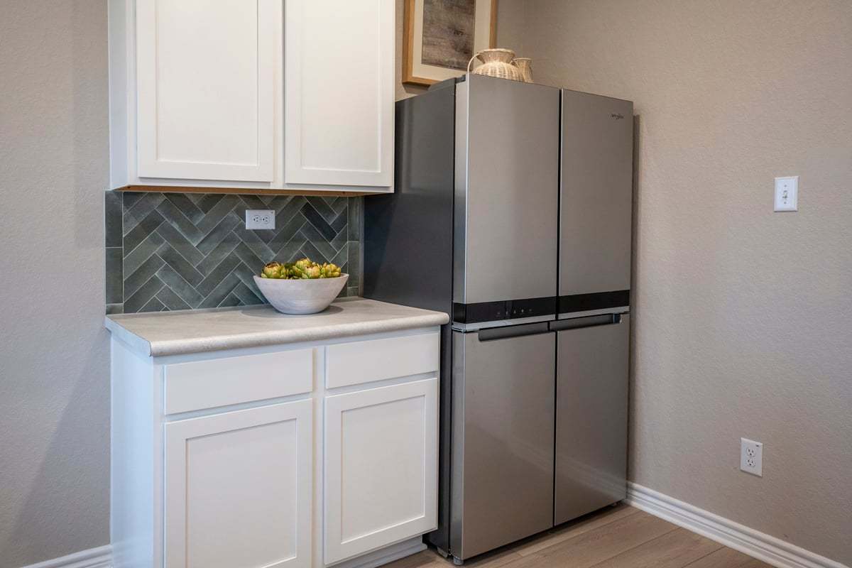 Plan 1529 Modeled - Optional French door refrigerator