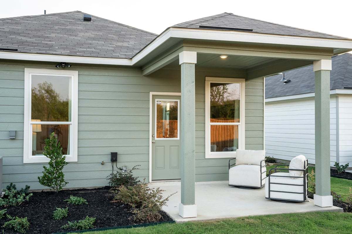 Plan 1243 - Optional covered patio