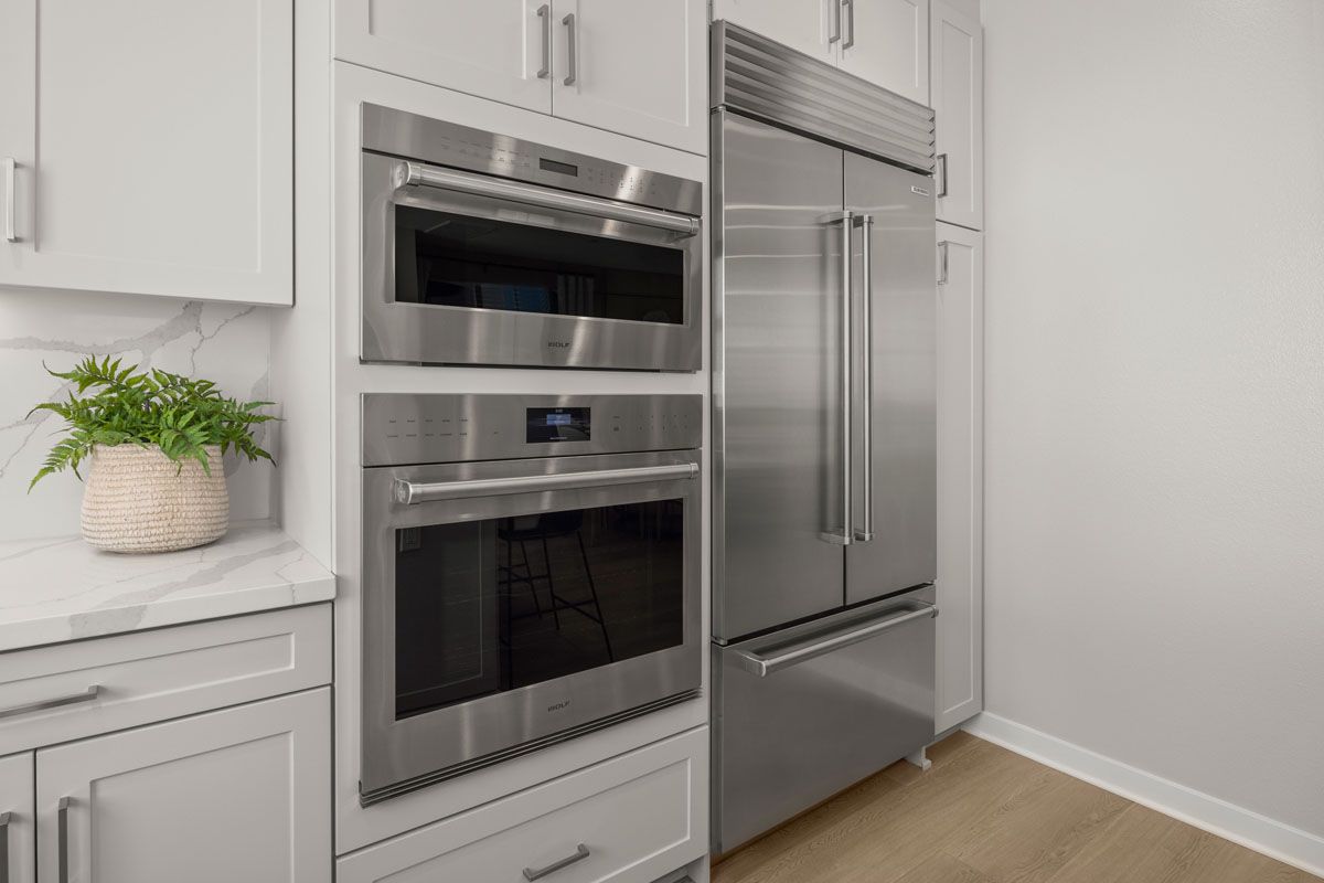 Plan 2212 Modeled - Stainless steel kitchen appliances