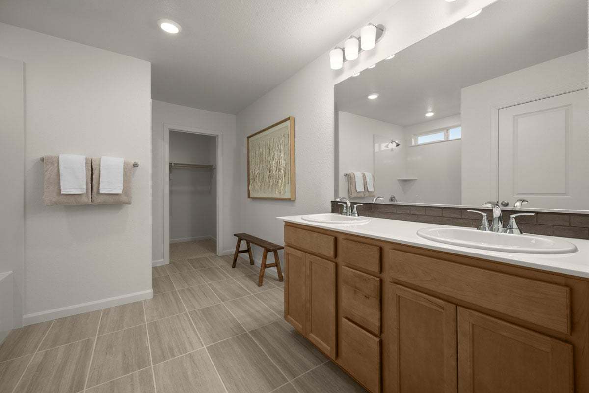 Plan 2016 Modeled - Dual-sink vanity at primary bath