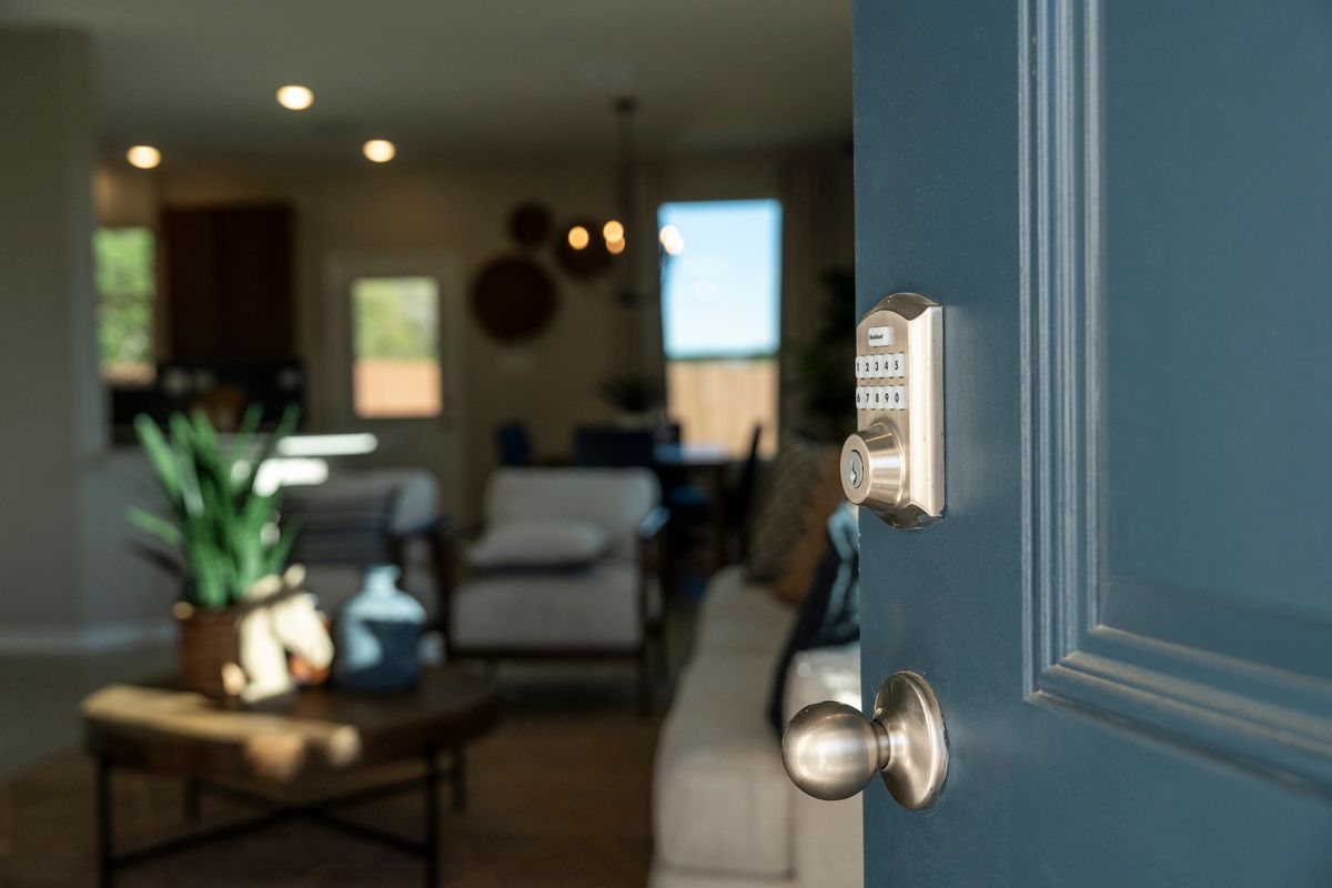 Plan 1676 Modeled - Paneled entry door