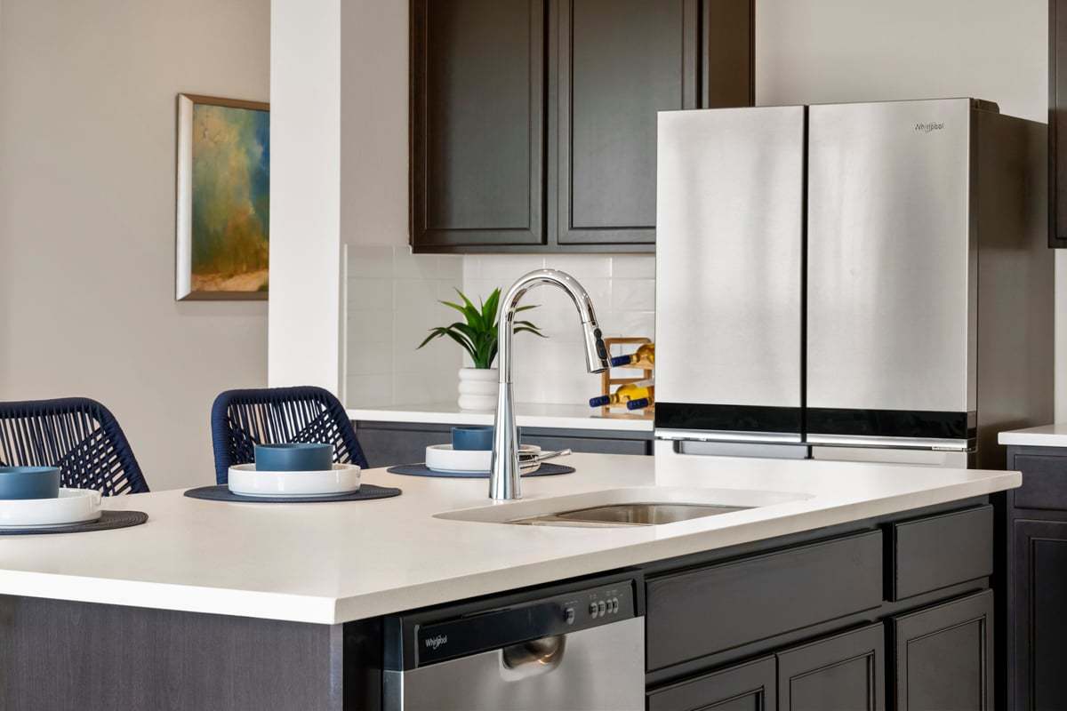 Plan 2091 Modeled - Stainless steel appliances