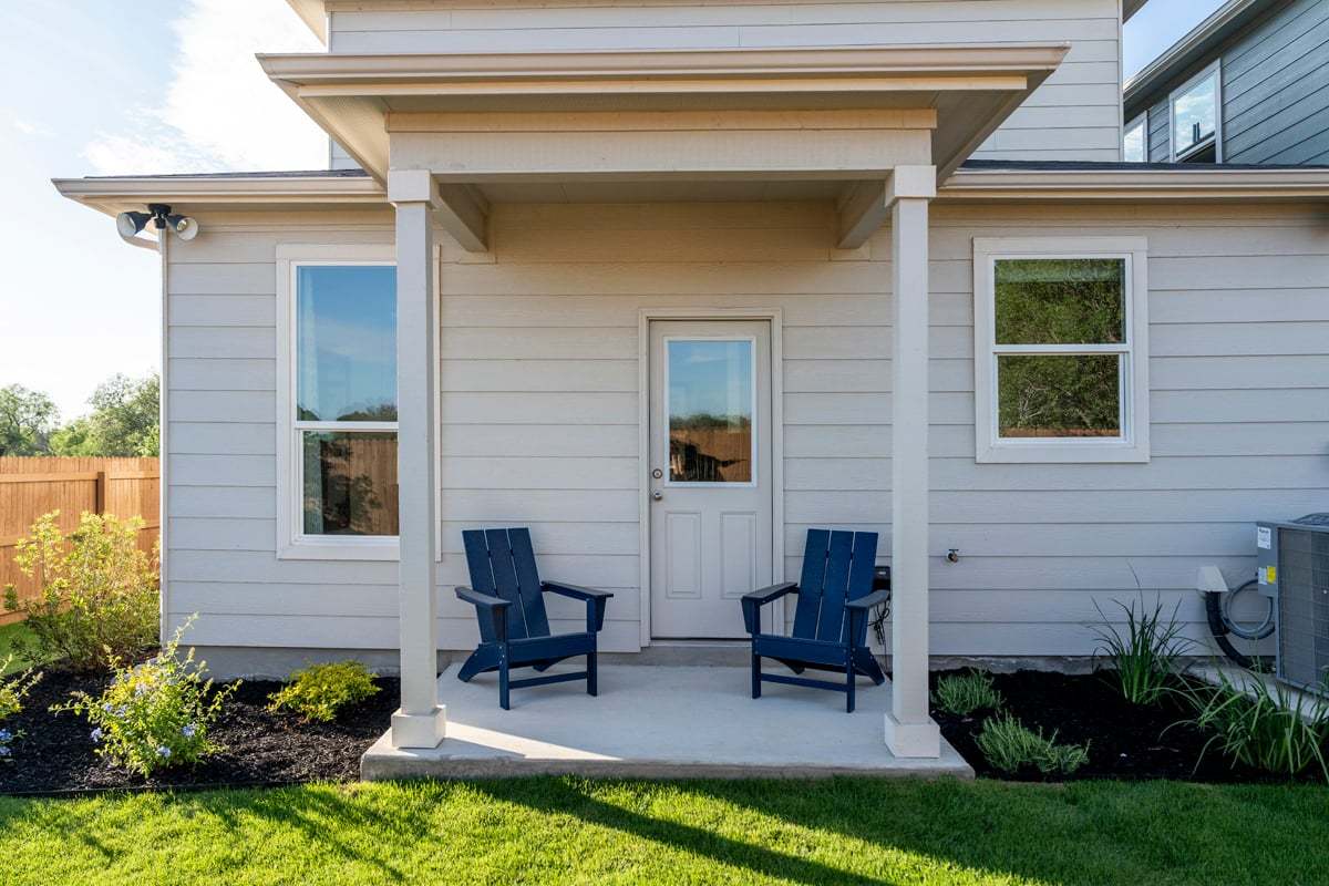 Plan 1676 Modeled - Back patio